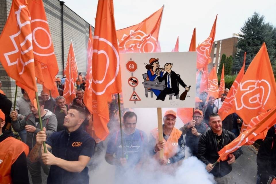 Bellinzona, in piazza 3'000 lavoratori