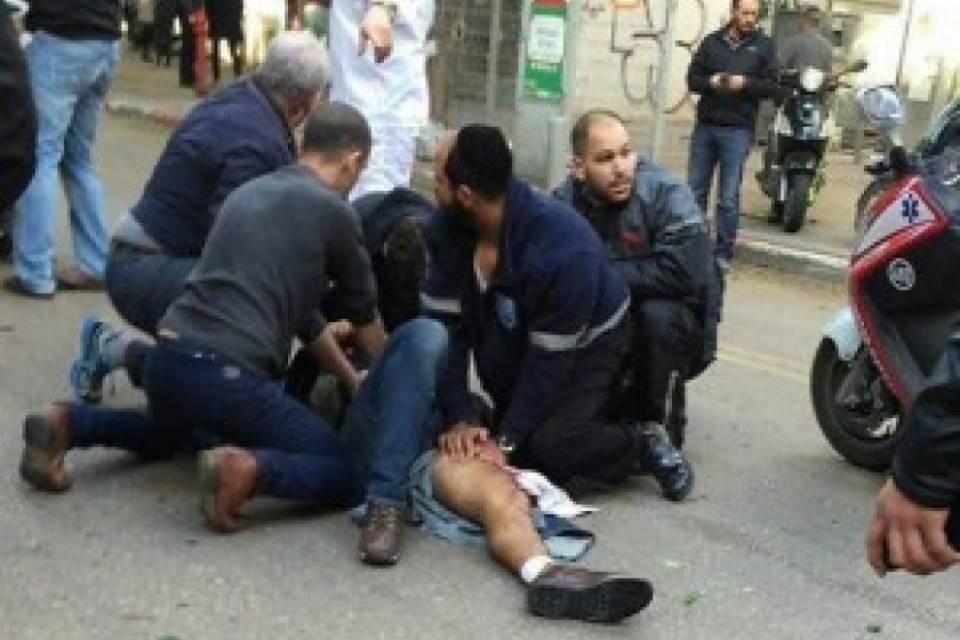 Sparatoria a Tel Aviv