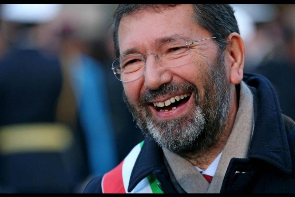 Marino ritira le dimissioni da sindaco
