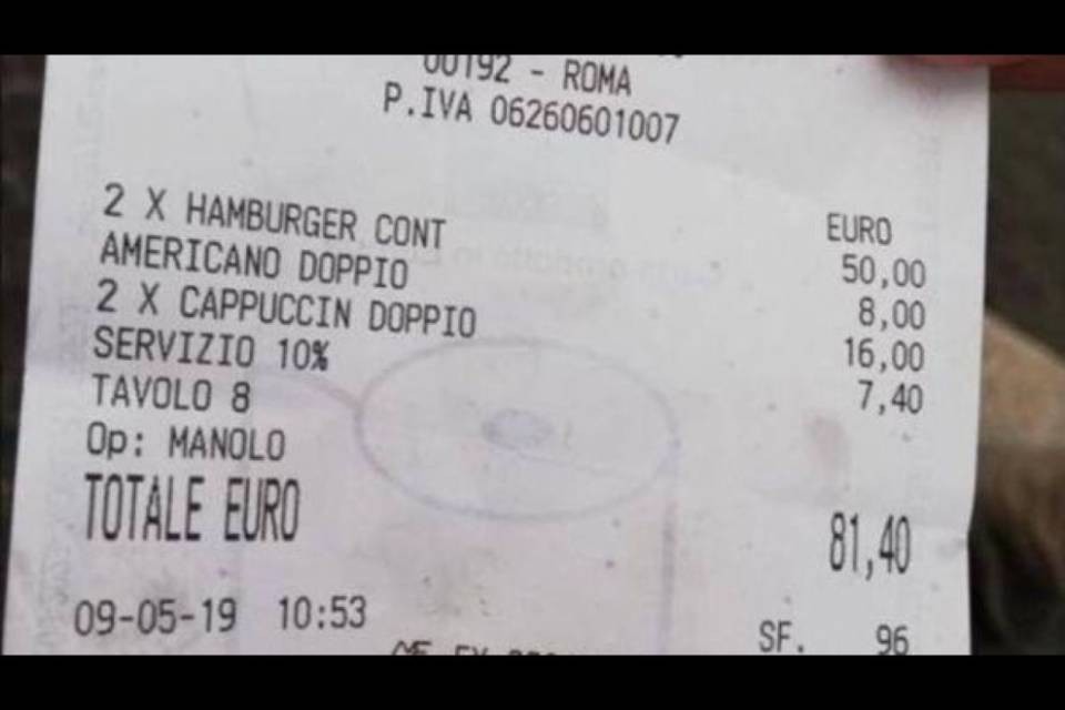 Lo scontrino choc fa indignare i social...