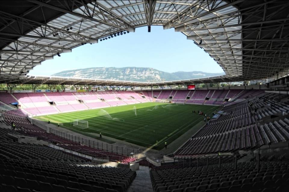 Il Servette silura il suo tecnico Meho Kodro