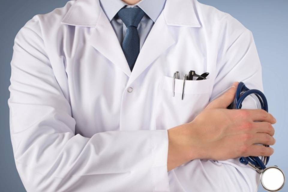 Medici tedeschi in Svizzera: "Tornate qui in Germania"