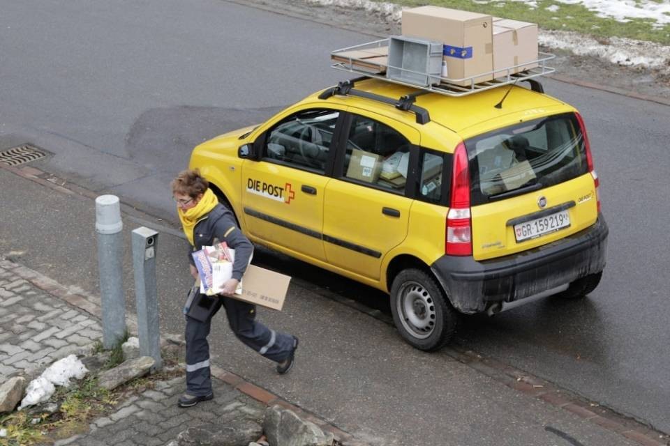 Più di 1000 firme per la Posta di Castagnola