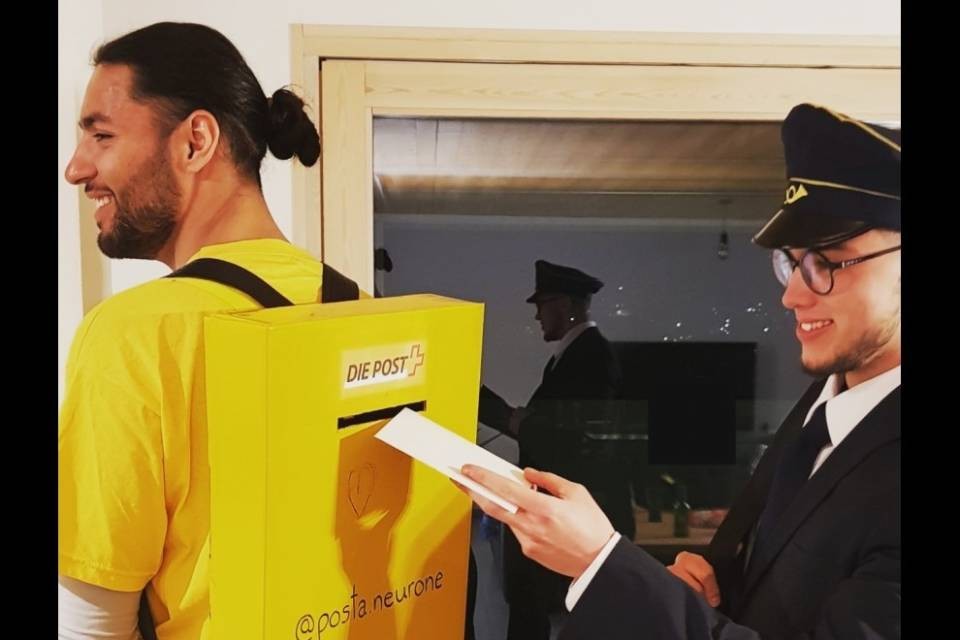 I messaggi inviati a carnevale finiscono...su Instagram