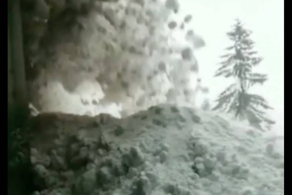 Grossa valanga in Vallemaggia