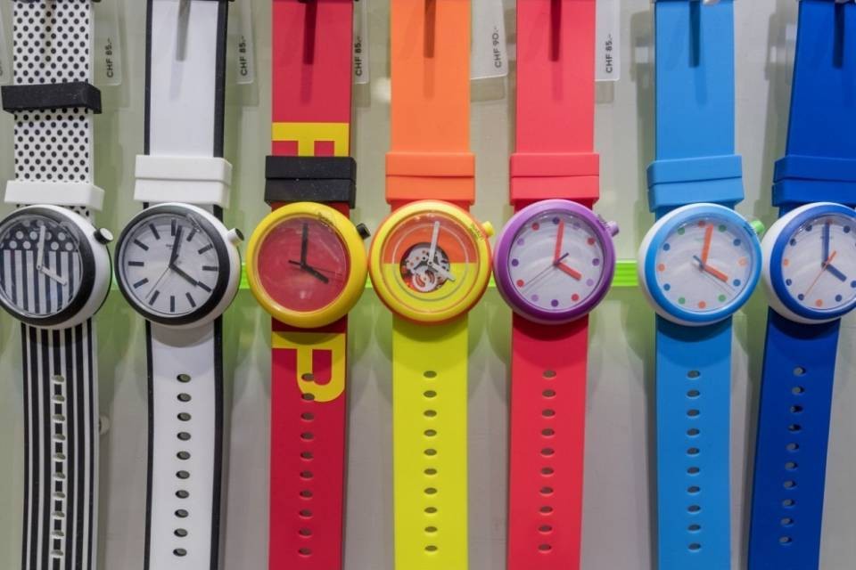 A Swatch costa Hong Kong: fatturato e utili in calo