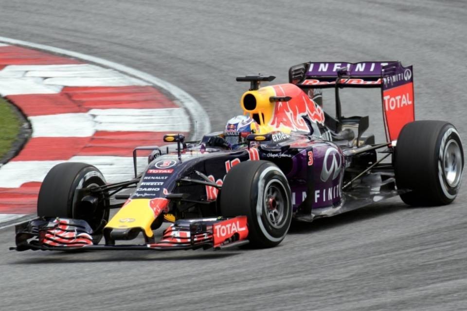 A Sepang trionfa Ricciardo