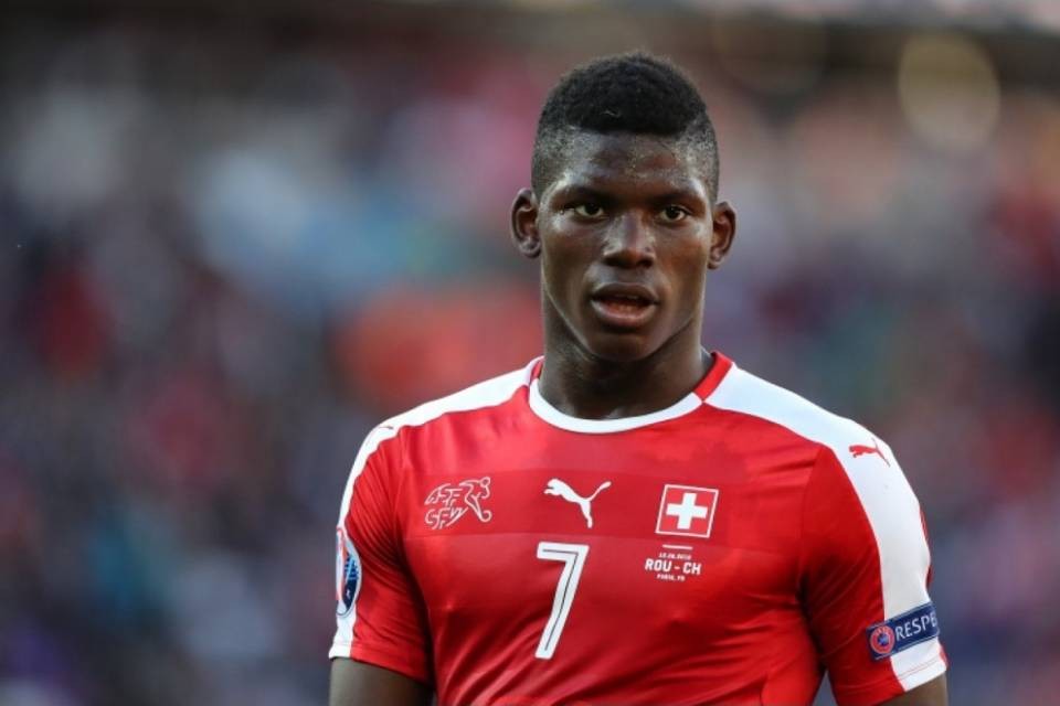 Petkovic chiama Embolo e Frei