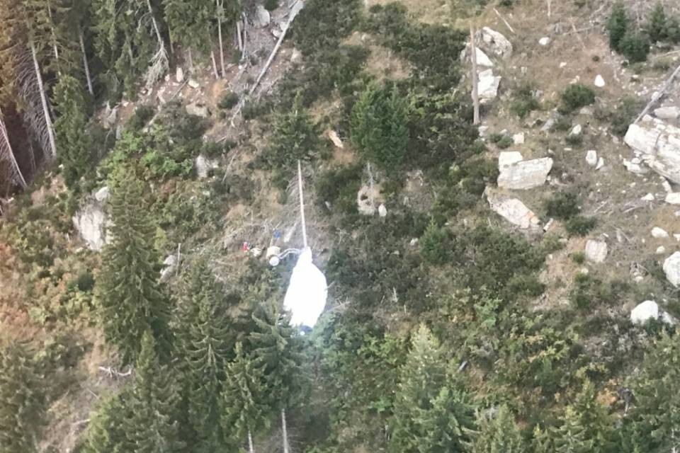 Atterraggio fuori programma per una mongolfiera