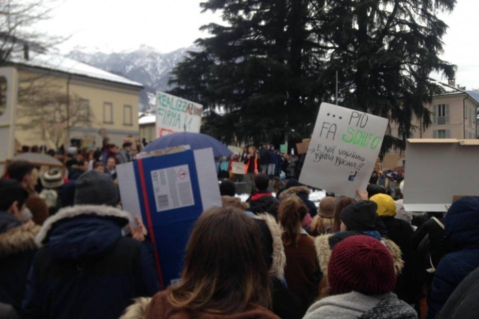 Anche a Bellinzona si manifesta per il clima