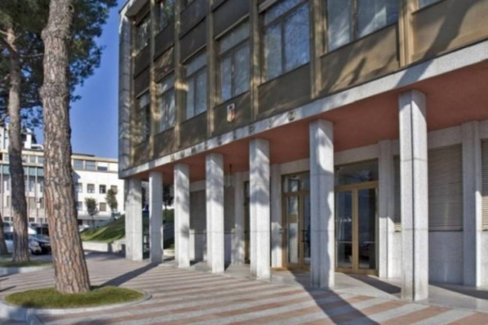 Ferragosto da incubo per Campione, firmati gli 86 esuberi