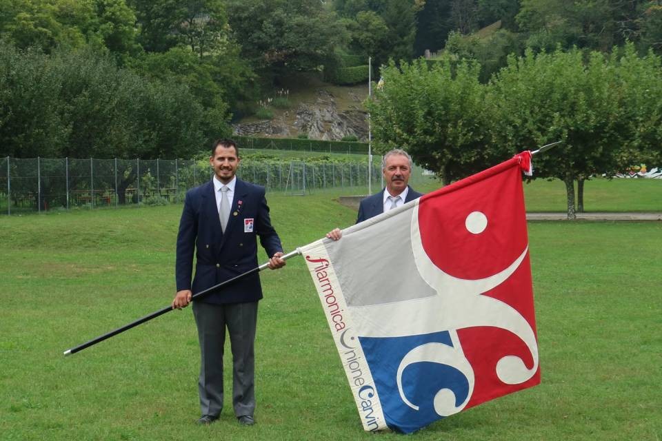 Nella foto da sinistra verso destra: Roberto Ferrari (nuovo presidente), Antonio Dal Magro (presidente uscente)