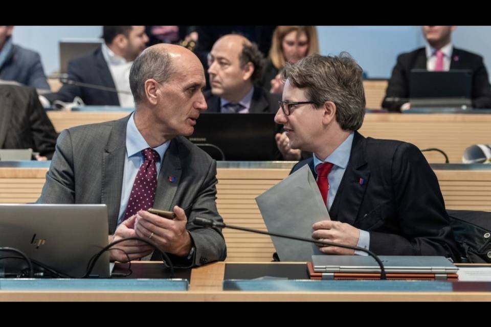 La ricetta dell’UDC per le finanze dello Stato