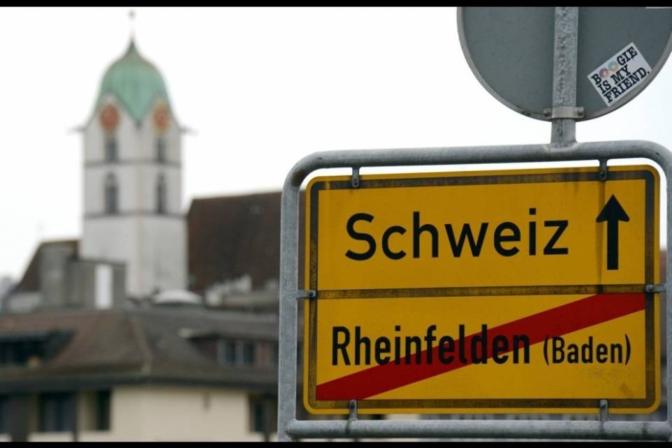 "Triplicate le entrate illegali dalla Svizzera"