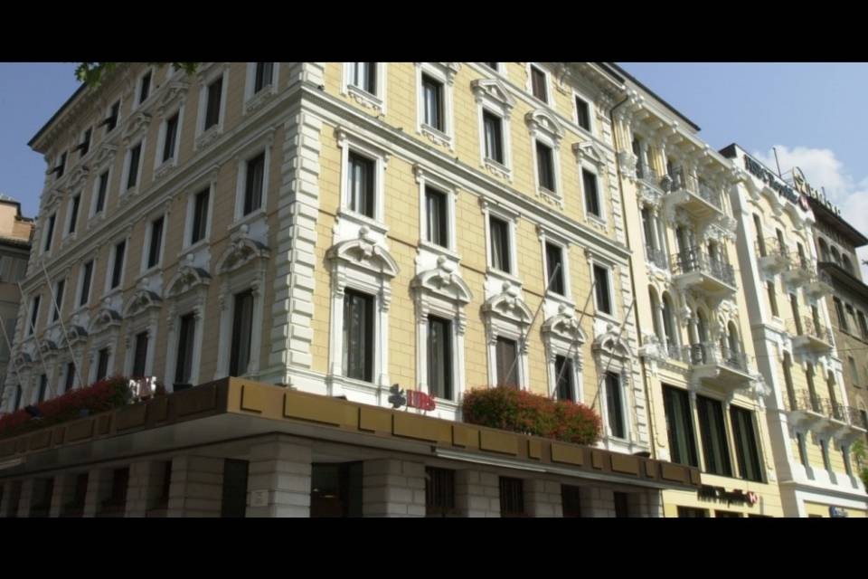 Contatti a rischio, consulenti UBS in quarantena
