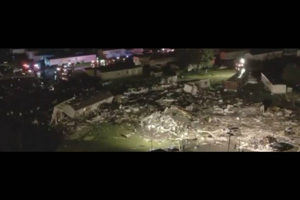 Tornado spazza via un motel in Oklahoma