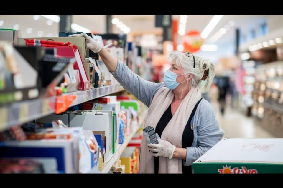 Dal 14 aprile spesa mattutina per gli over 65, fino alle 10
