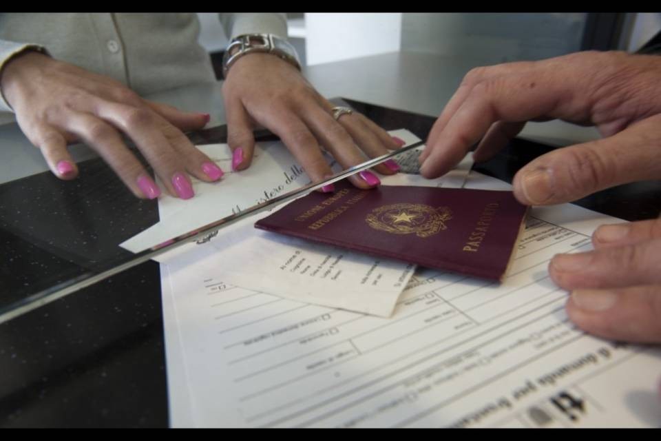 2'042'132 stranieri in Svizzera