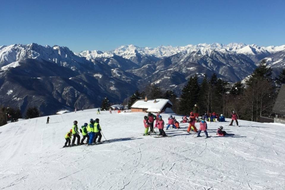Ancora troppa poca neve a Cardada