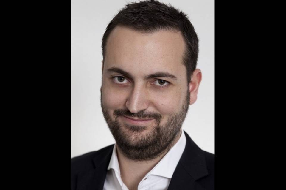 Carlo Zoppi - L'Europa delle banche è poco interessata all'urgenza umanitaria