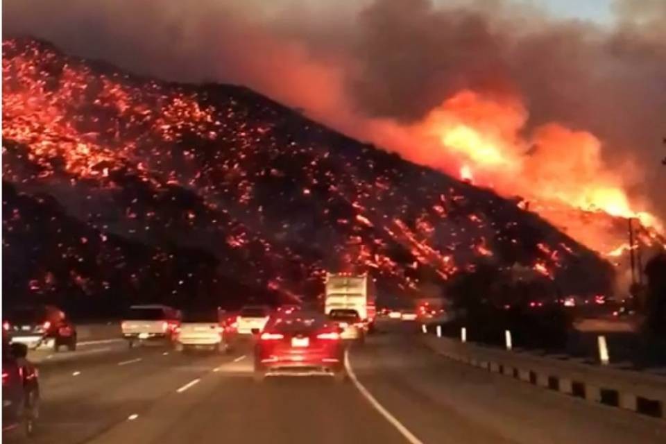 Los Angeles in fiamme: evacuato Bel Air