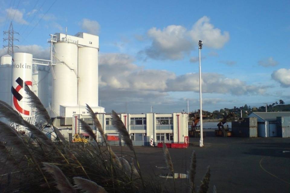 LafargeHolcim: centinaia di impieghi a rischio?
