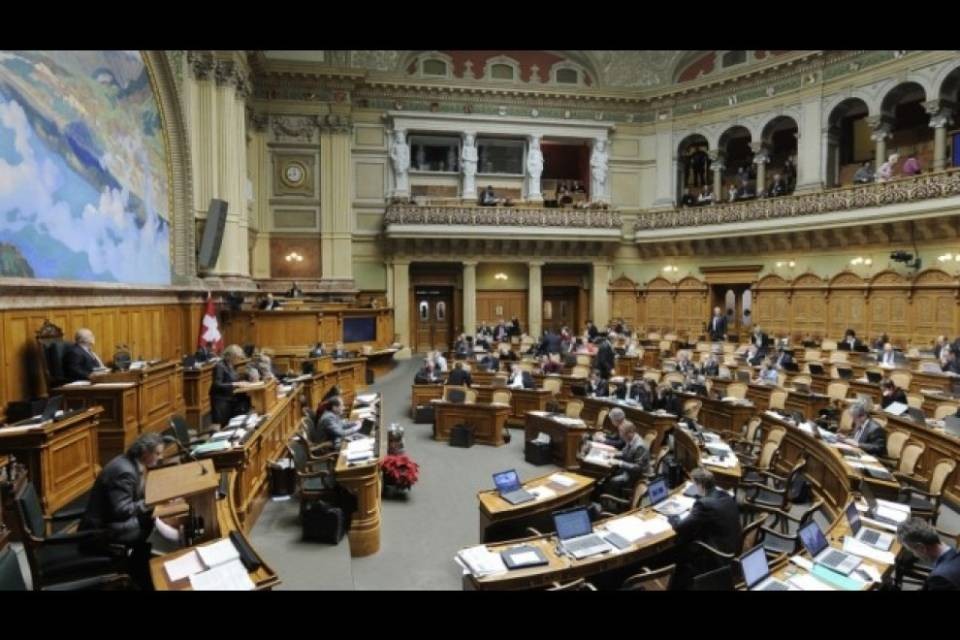 La sessione estiva inizia tra quote rosa e accordo quadro