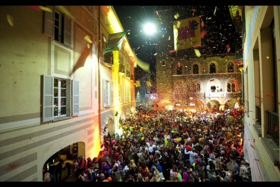 "A chi dice che a carnevale c'è solo rissa: ciaone!"