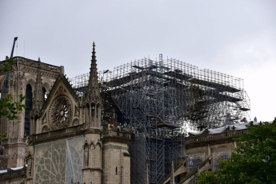 Macron ribadisce: "Notre-Dame sarà ricostruita in 5 anni"