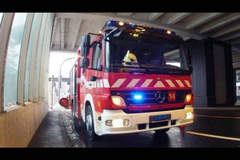 Rogo in un parcheggio sotterraneo, 100 sfollati