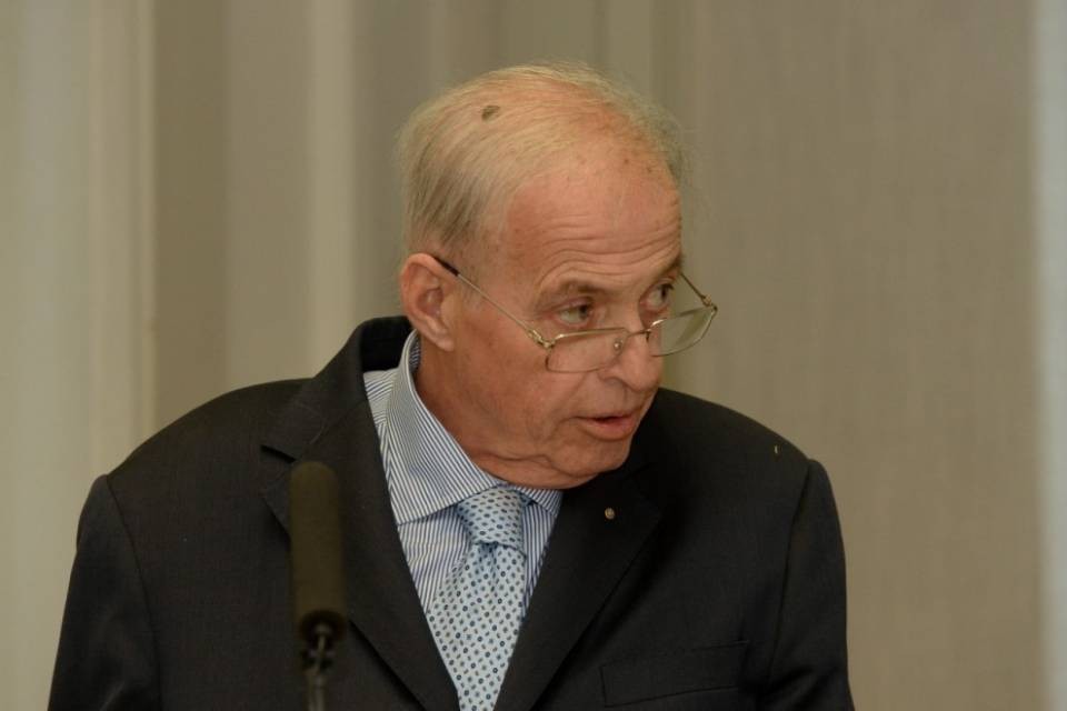 "Era proprio necessario sputt..are BSI?"
