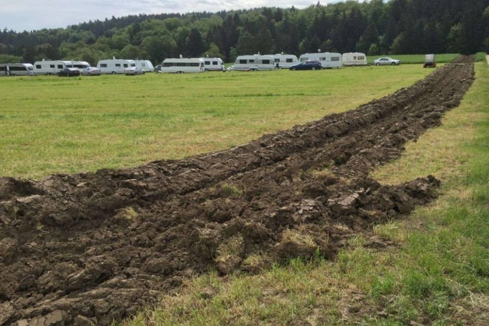 Trincee anti-zingari vicino Oberwil-Lieli