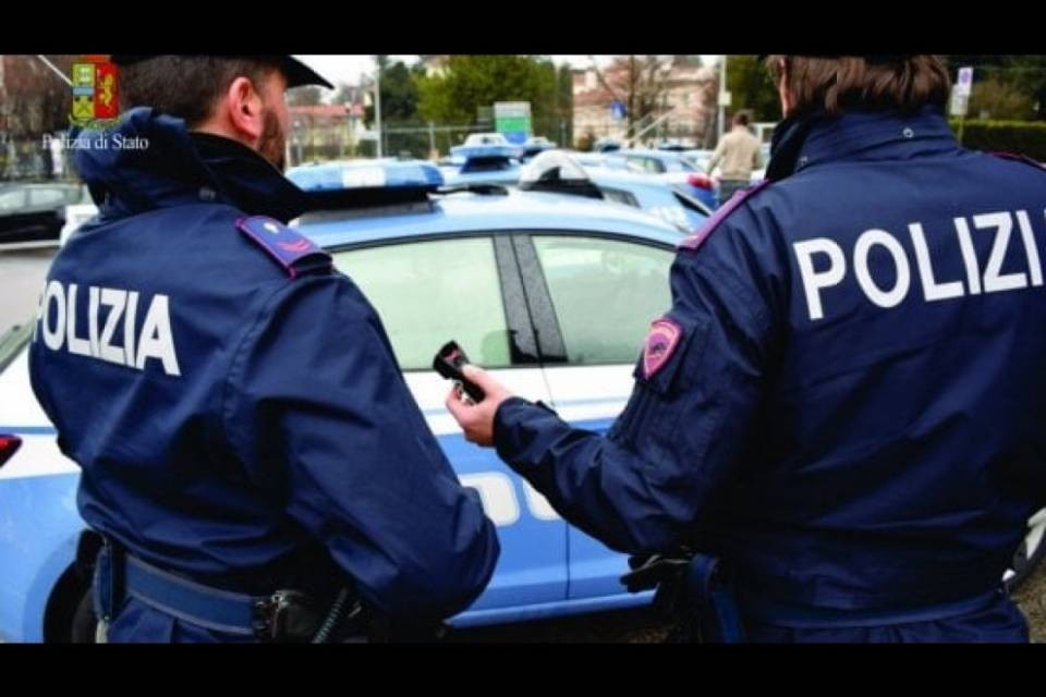 Vuole diventare suora, la famiglia la rapisce