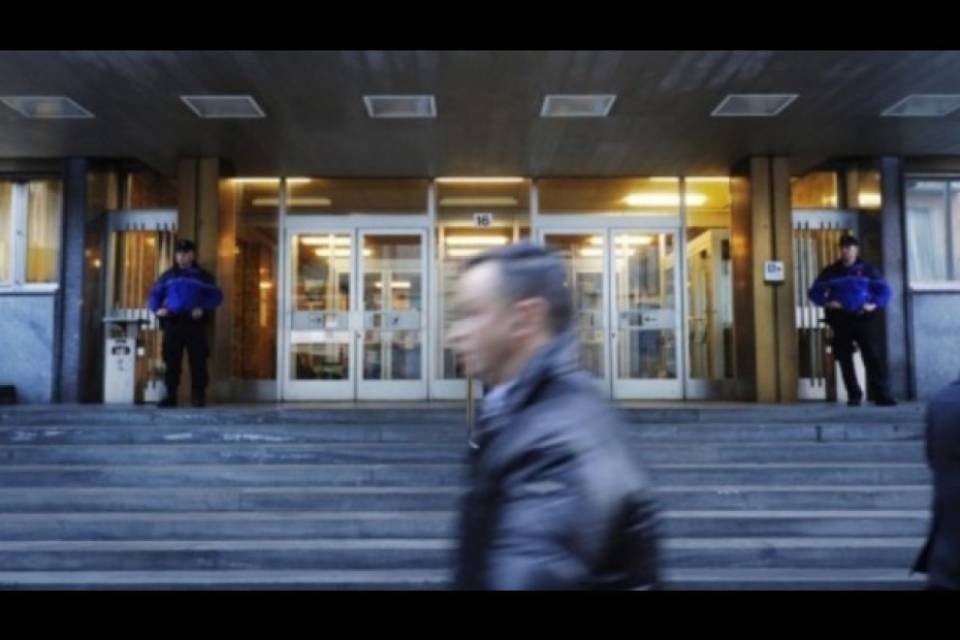 Tre consiglieri comunali in Procura per un'interrogazione
