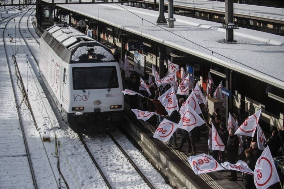 Il centenario del SEV trainato dalla sua locomotiva