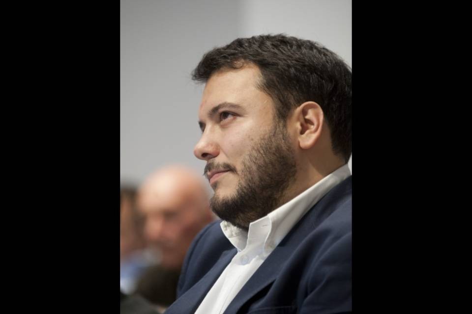 "Basta giochini, con i posti di lavoro non si scherza!"