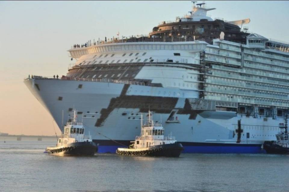 Varata la nave da crociera più grande del mondo