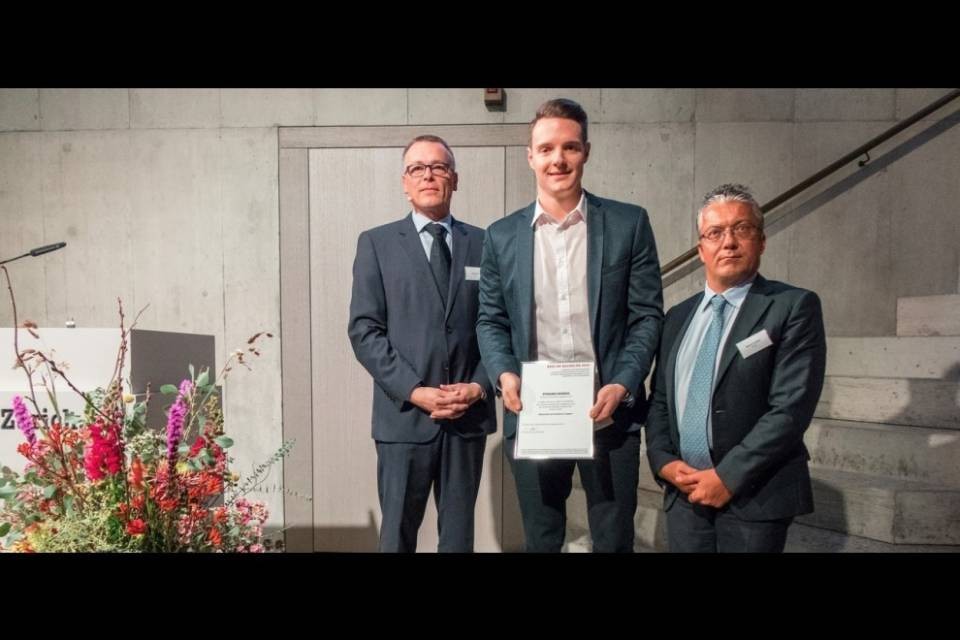 Stefano Spinedi premiato con il "Best of Bachelor 2019"