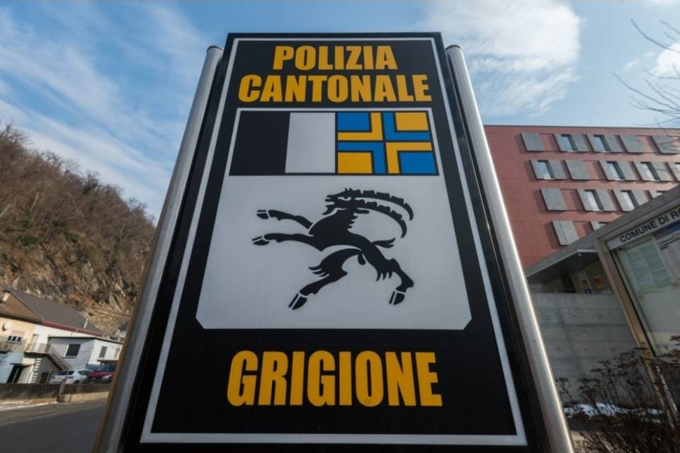 La Polizia grigionese avvisa: "Attenti a quelle false email"