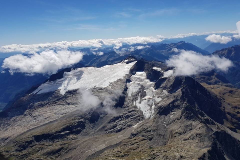 Ghiacciai, con +2 gradi restano solo l'Himalaya e i Poli