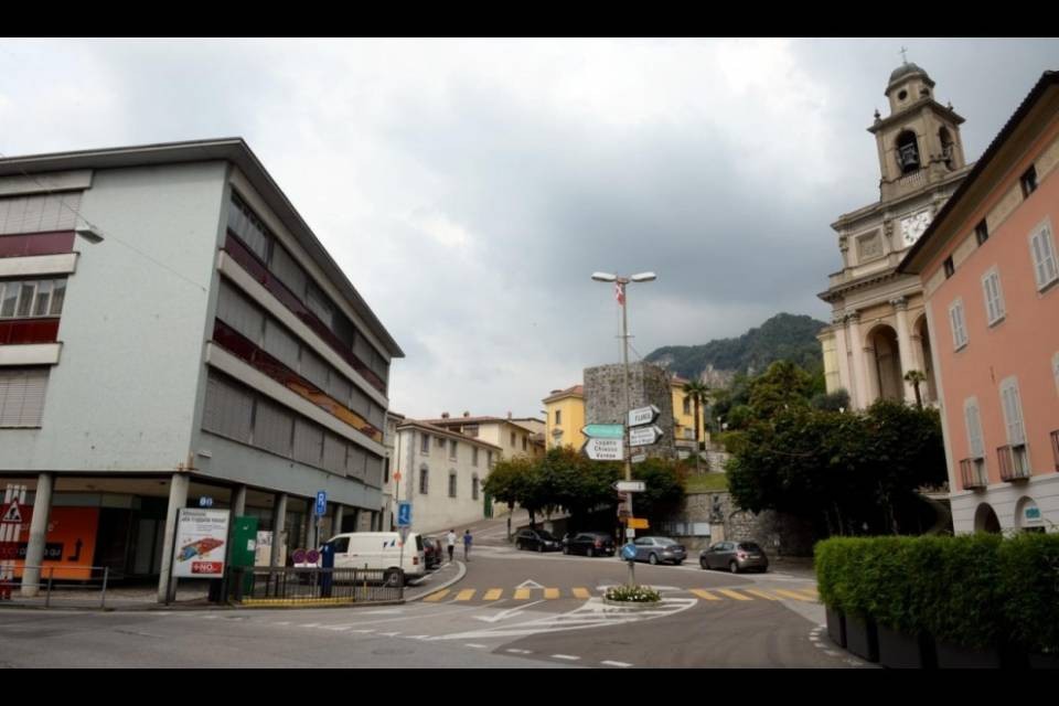 Mendrisio, bocciata Piazza del Ponte