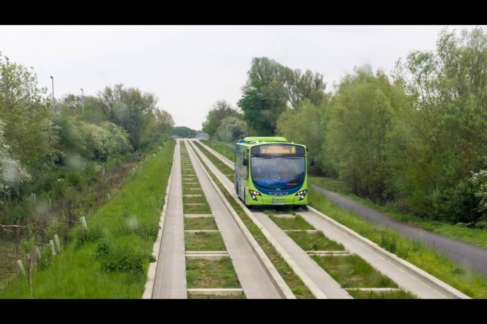 Un bus su rotaie tra Bioggio e Lugano?
