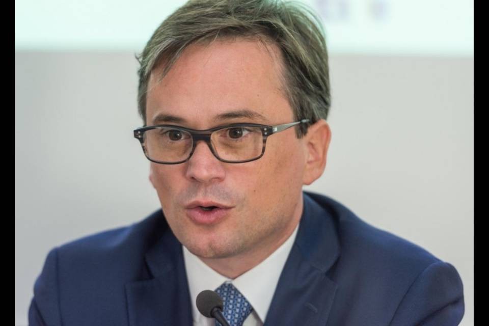 "Troppa rigidità può portare a ricadute sociali"