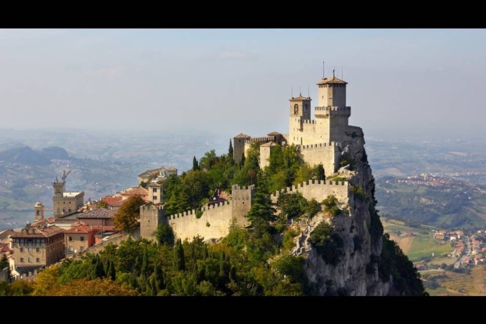 Il Ticino severo coi frontalieri? "Guardate San Marino"