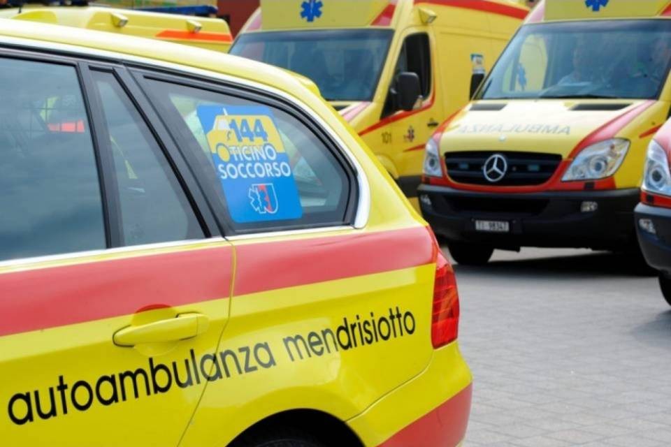 Colpito da alcune assi, serie ferite per un operaio italiano