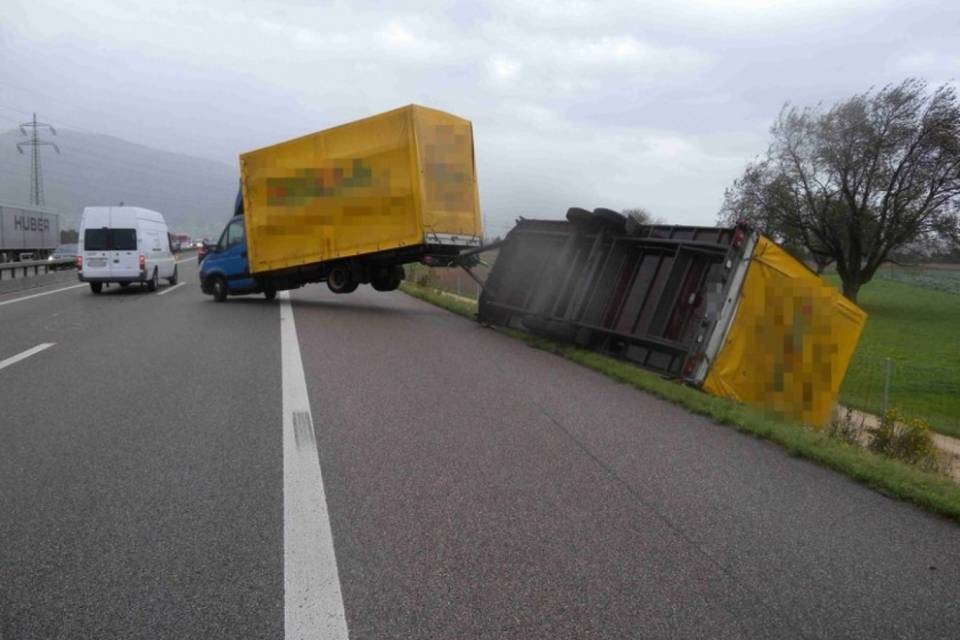 Raffiche di vento, forti disagi a Nord delle Alpi