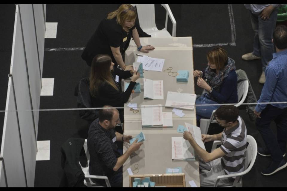 "Poca trasparenza nelle informazioni post-elettorali"
