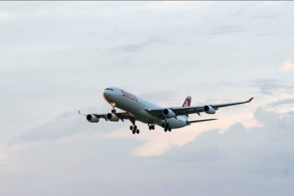 Atterraggio d'emergenza per un volo Swiss