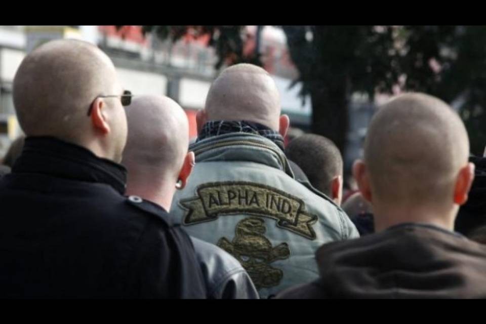 Germania: volevano attaccare degli stranieri, fermati 7 neonazisti