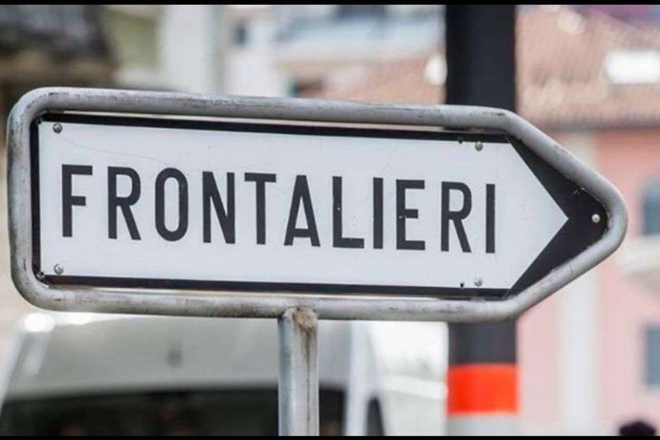 "Frontalieri con mille euro in più al mese in busta paga"
